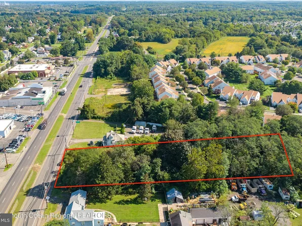 2094 Us, Burlington, NJ 08016