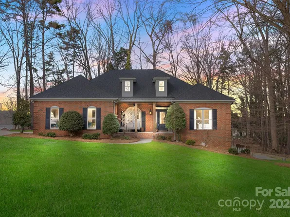 1135 Ben Black Rd, Midland, NC 28107