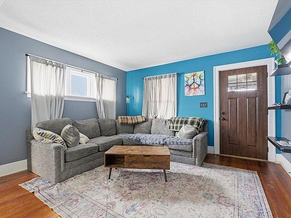 5th image of 130 Morningside Ave