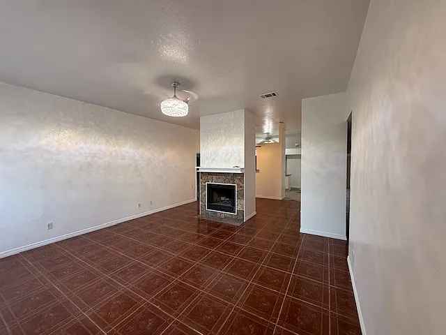 4908 S Clear Creek Rd — Photo 7