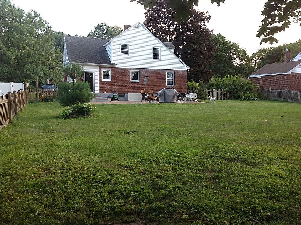 2nd image of 115 Sampson Pkwy