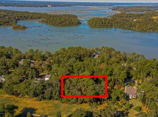 30 Ridge Rd, Beaufort, SC 29907