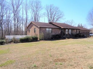 33 Adams Rd, Lawrenceburg, TN 38464