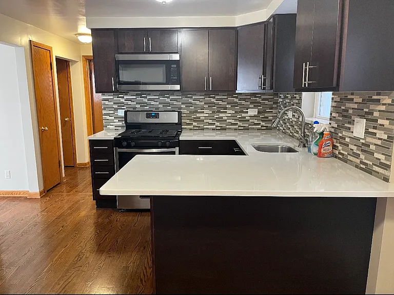 8600 W Berwyn Ave #2N — Photo 4