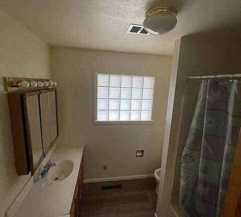 upstairs bathroom