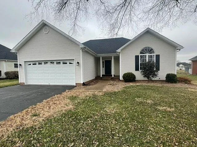 3 bed, 1661 sqft, $1,895 — Photo 1