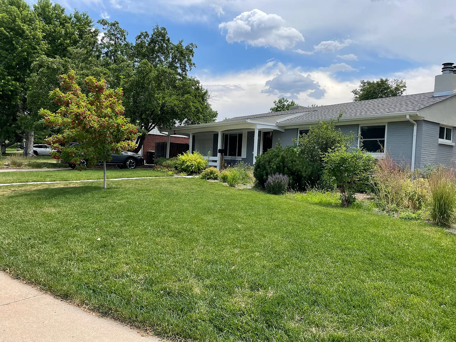 4 bed, 2272 sqft, $3,295 — Photo 3