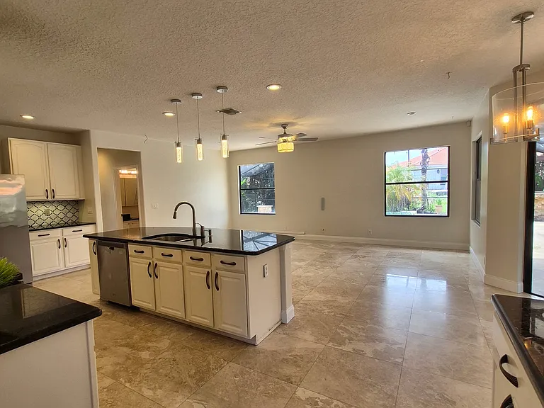 2988 Marbella Dr — Photo 11
