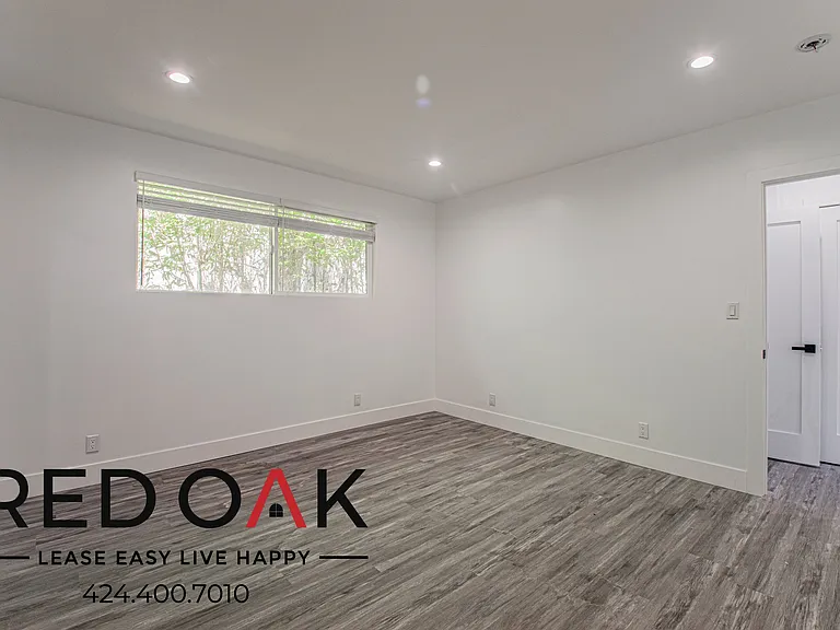 1350 N Fuller Ave #6 — Photo 15