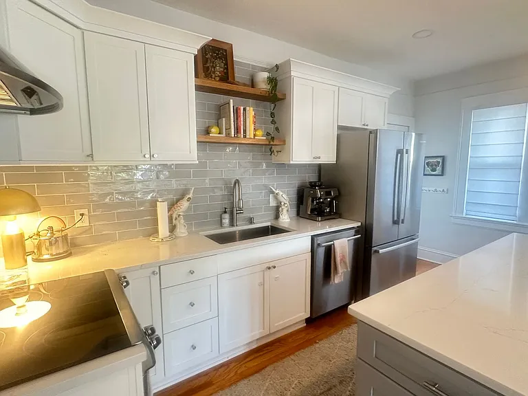 1332 Belvedere Ave — Photo 10
