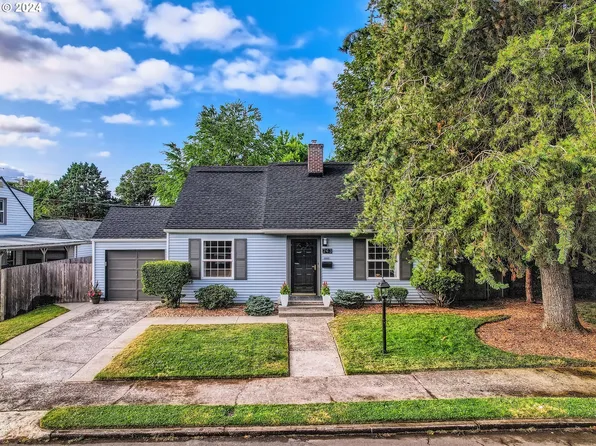 243 SE 52nd Ave, Portland, OR 97215