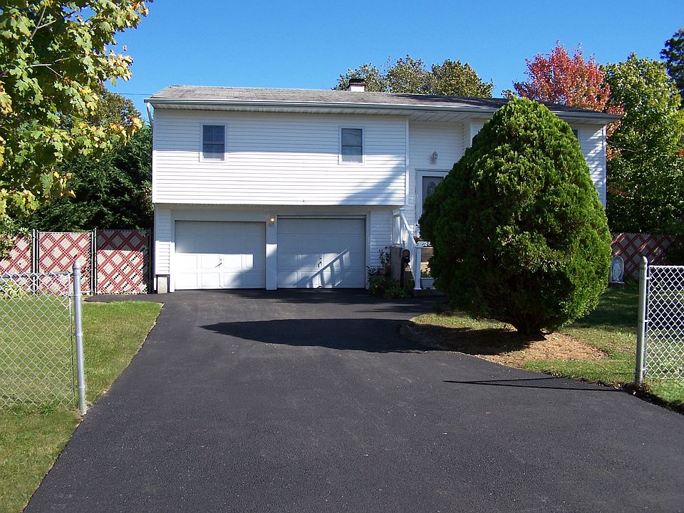 2nd image of 11 Charles Ave