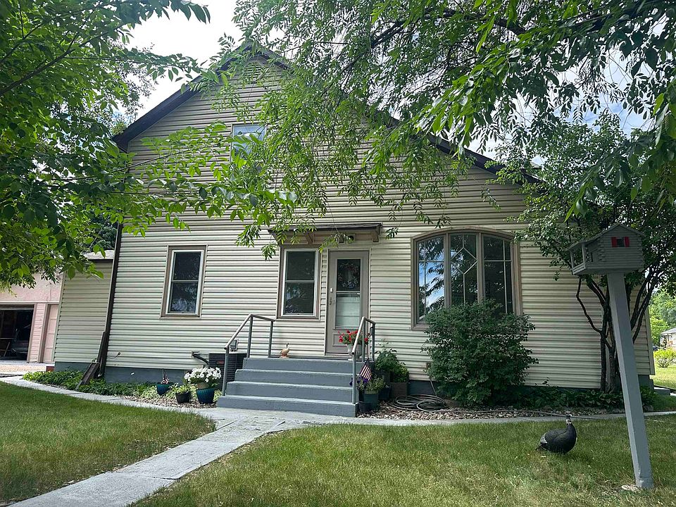 1st image of 1900 Pine St