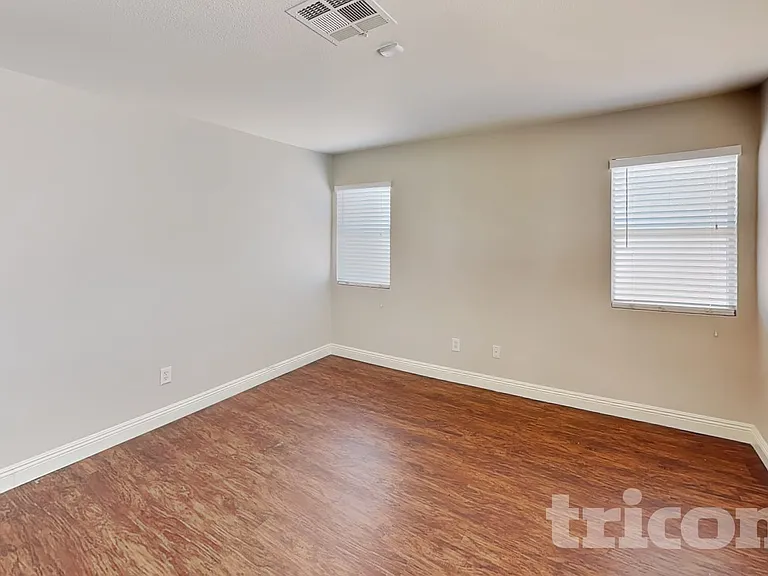 6142 Bedrock Ct — Photo 10