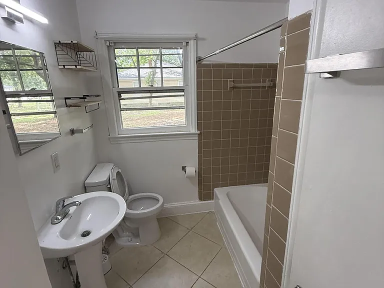 15 Sharolyn St — Photo 13