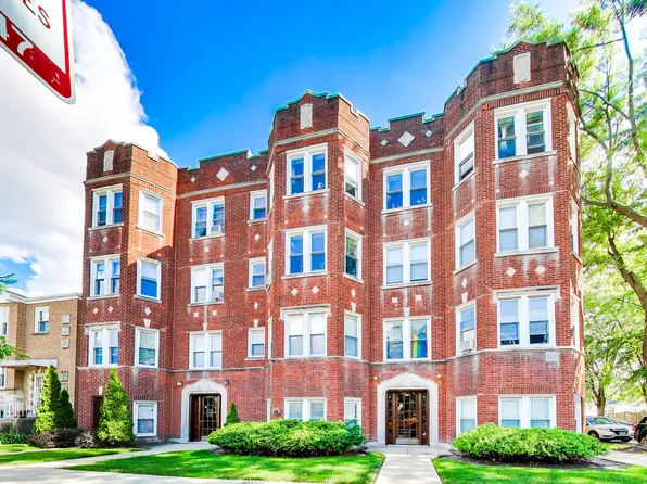 4857 W Roscoe St #1, Chicago, IL 60641