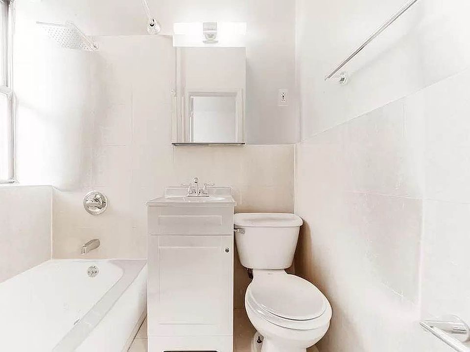 2nd image of 303 W 11th St APT 3B