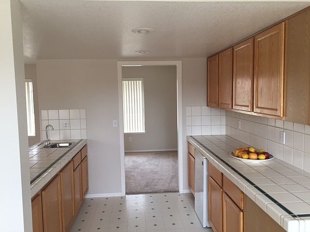 1st image of 364 Omni Dr