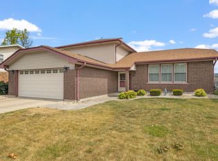 6306 Dolores Dr, Oak Forest, IL
