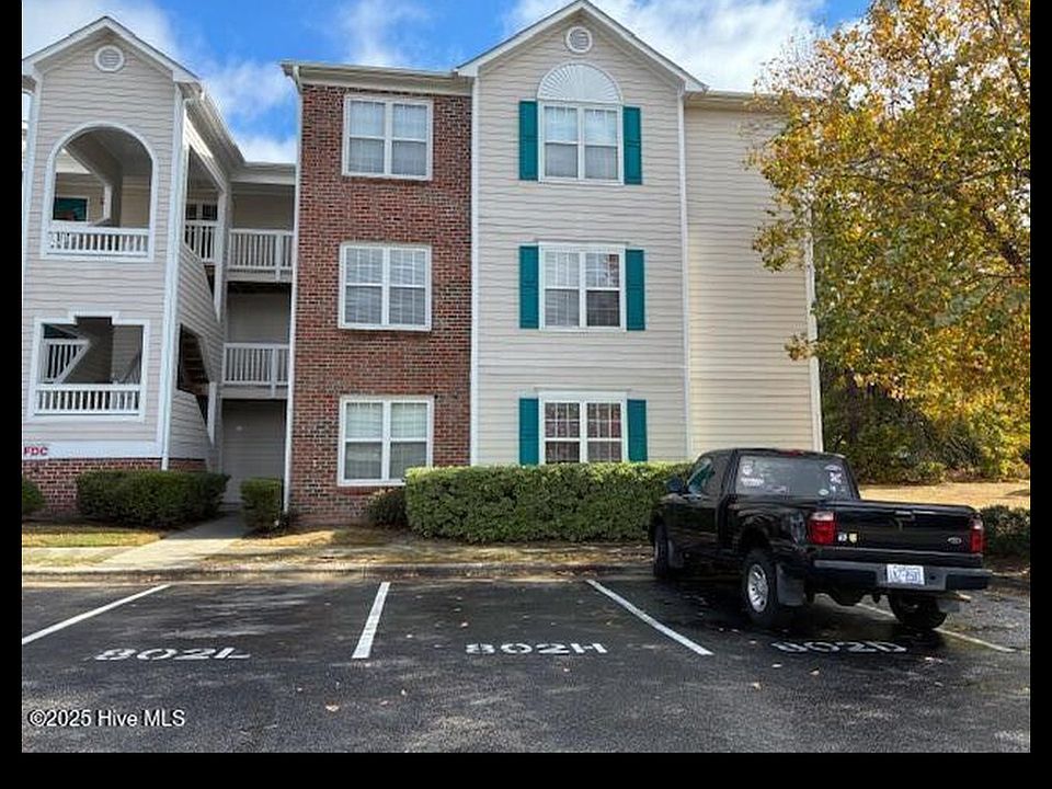 1st image of 802H Bryce Ct #H