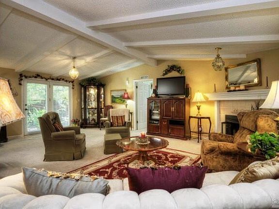 5th image of 11 La Cuesta Ct