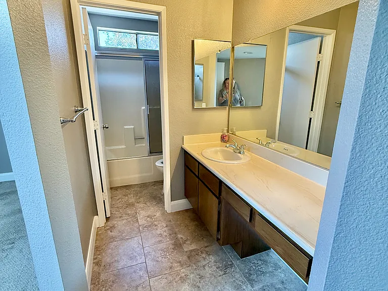 1209 Tivoli Ln #50 — Photo 35