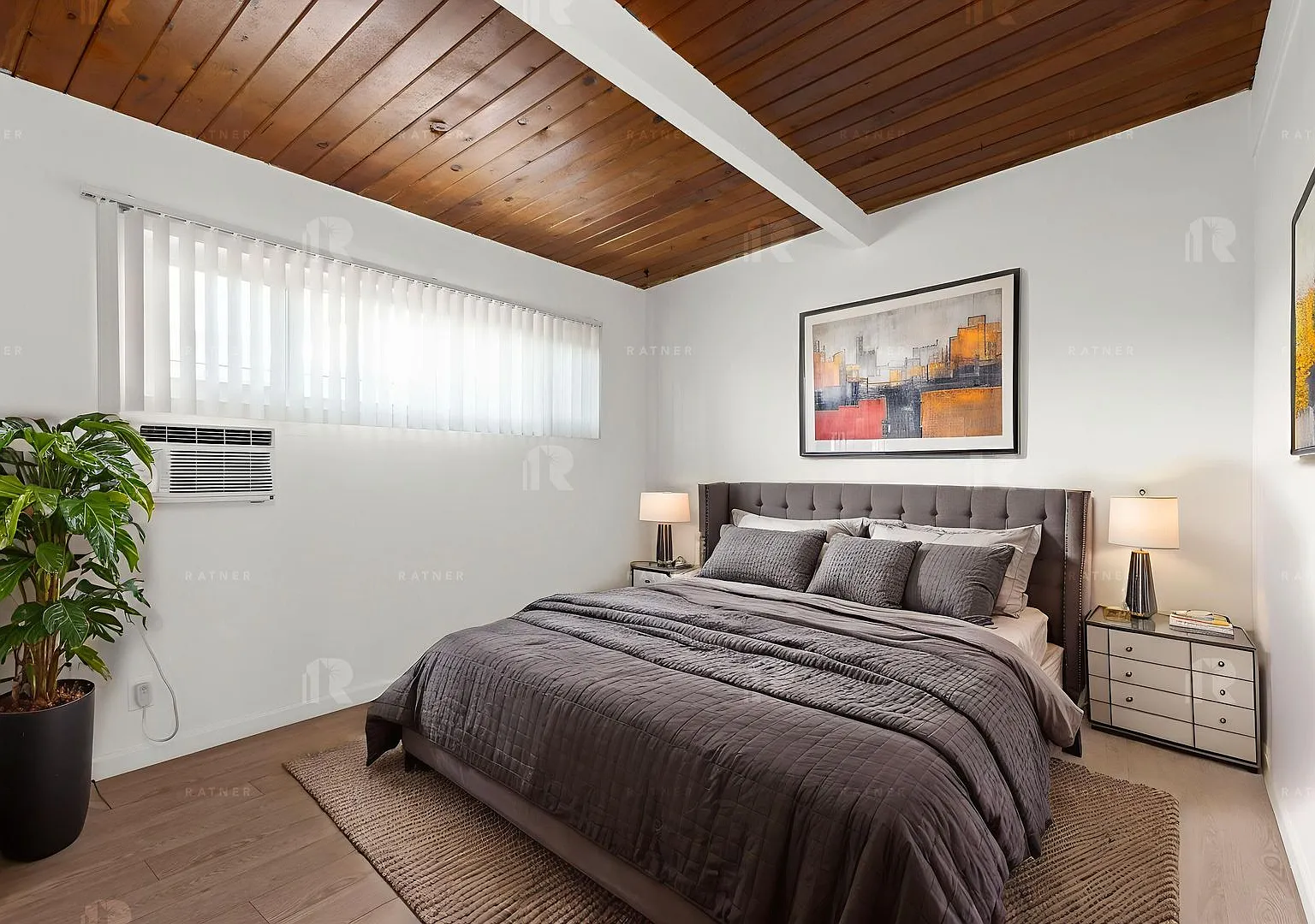 (An/Ti/Yo:B) 4232-4234 Mary Ellen Avenue — Photo 4