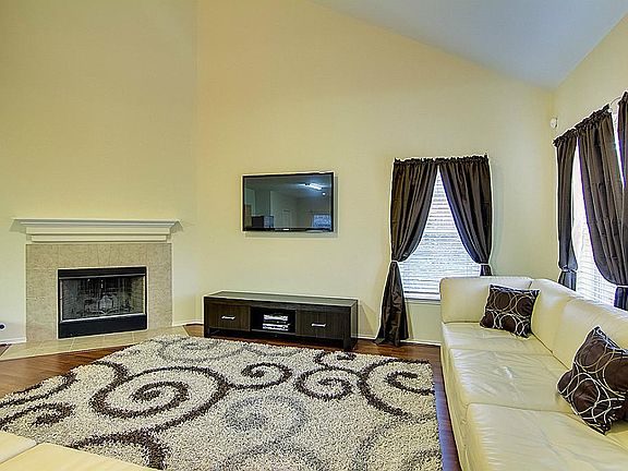 2nd image of 22311 Bellow Glen Dr