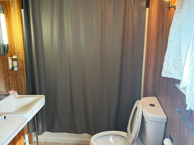 164 E Bacon St #2 — Photo 30