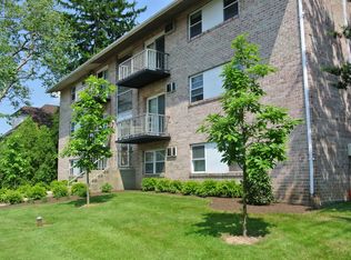 227 S Line St APT 10, Lansdale, PA 19446
