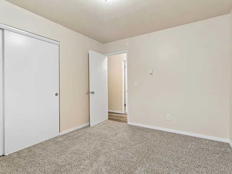 17354 SW Merlo Rd — Photo 15
