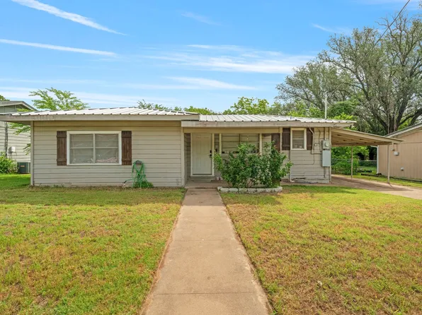 685 S 1st Ave, Stephenville, TX 76401