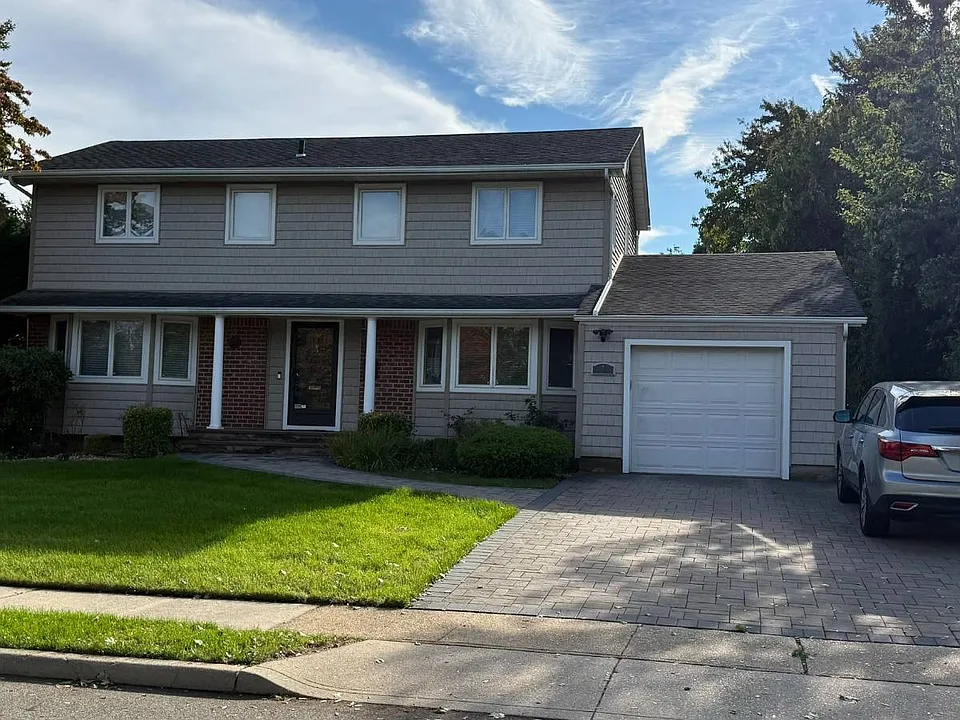 1 Niagara Dr