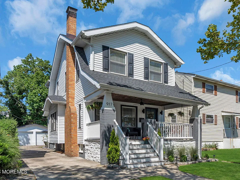 917 4th Ave