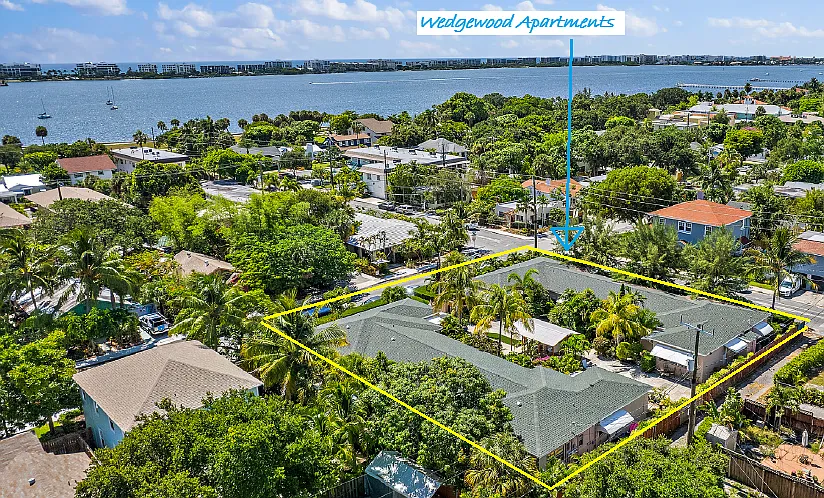 231 S Palmway #4