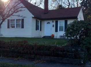 612 Caine Rd, Akron, OH 44312