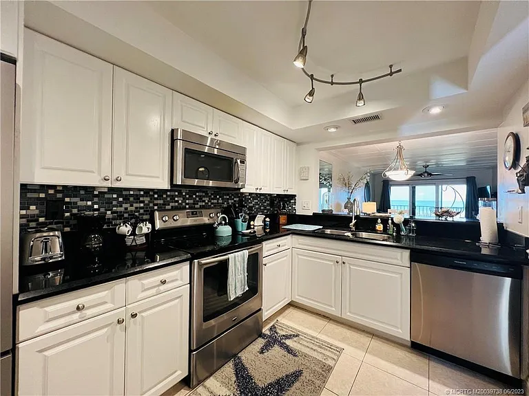 9490 S Ocean Dr #213 — Photo 7