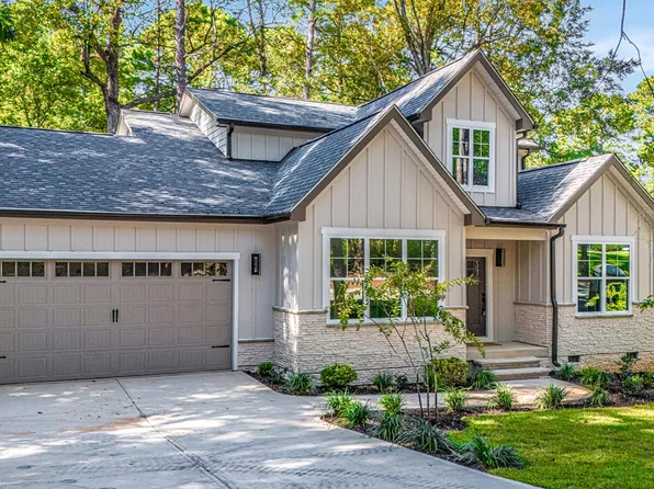 399 Spring Lake Drive, Pinehurst, NC 28374
