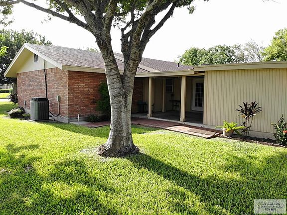 5th image of 1601 Palm Valley Dr W
