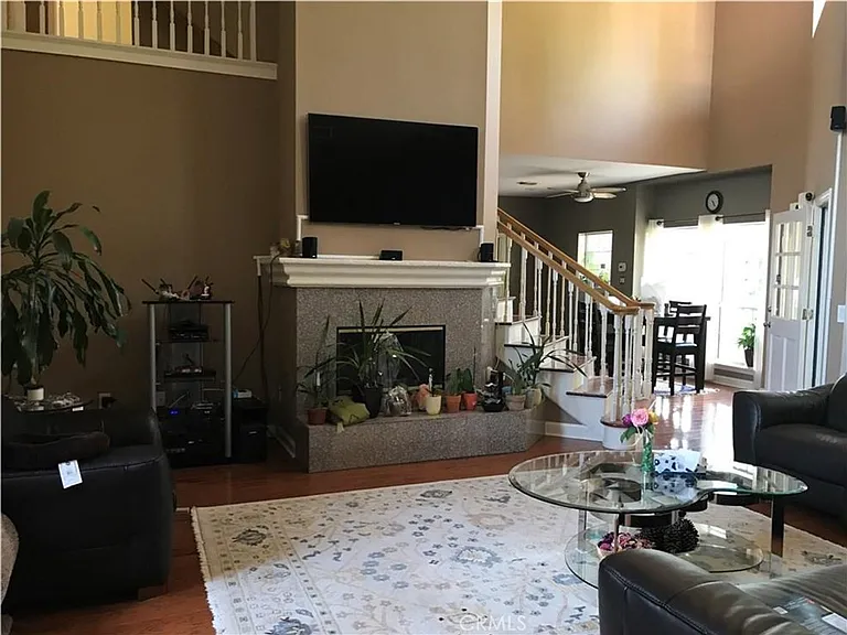 1534 Brookside Ave — Photo 2