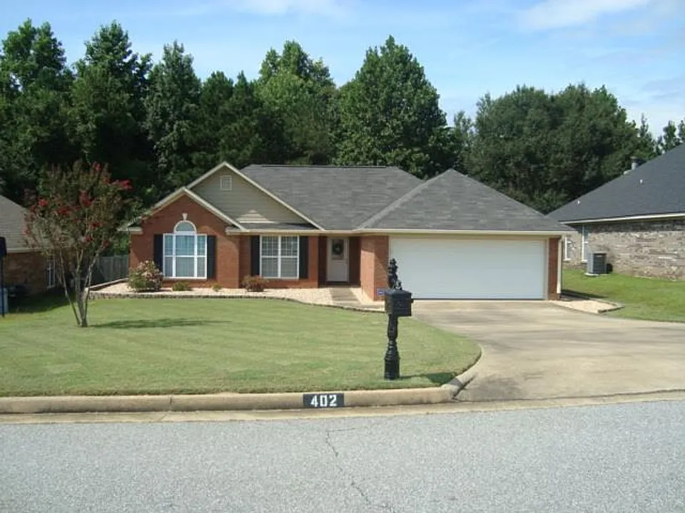 402 Lee Road 2138