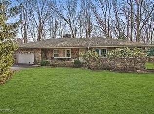 7506 Old Coach Rd, Stroudsburg, PA 18360