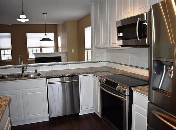4th image of 436 Boardwalk Dr #1