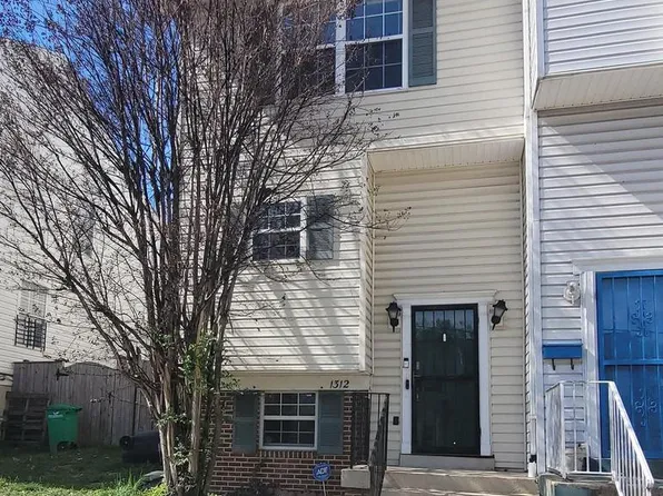 1312 Gabes Pl, Hyattsville, MD 20785