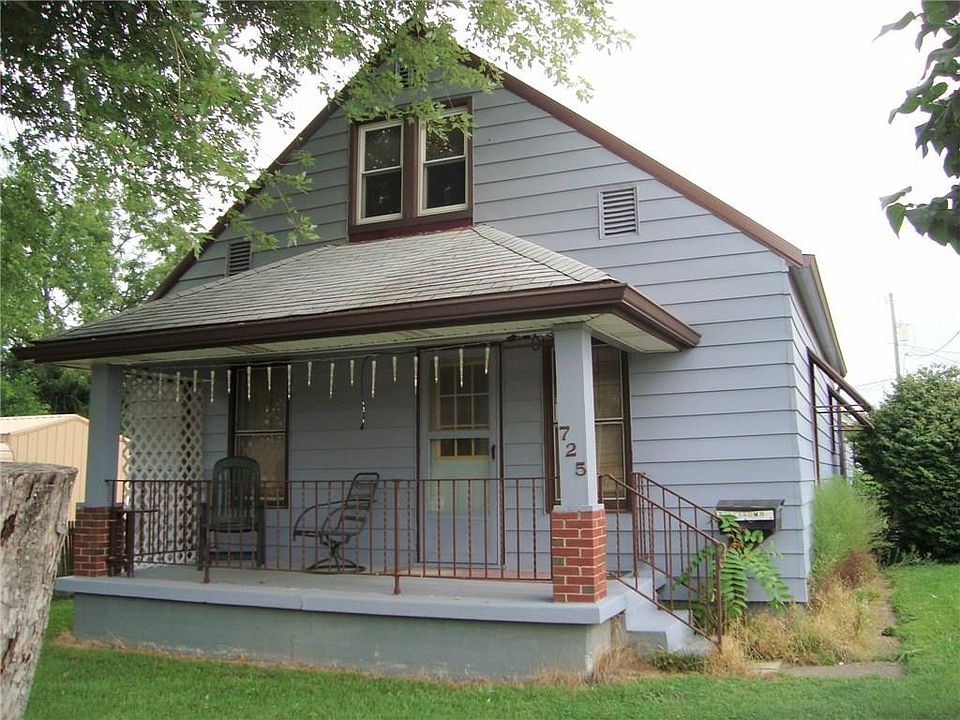 2nd image of 725 E Brown St