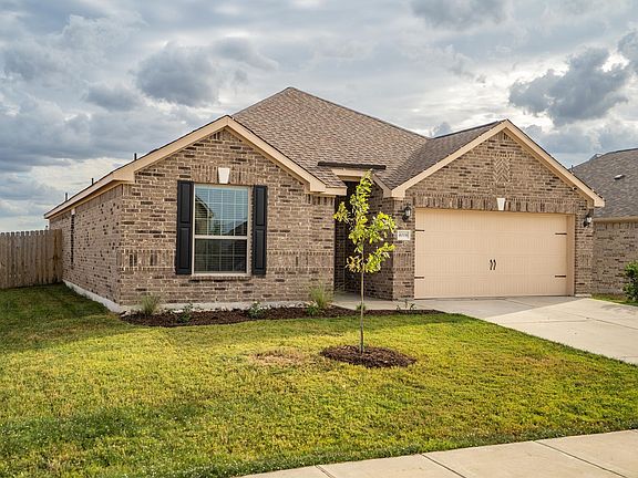 2nd image of 4006 Lakeview Dr