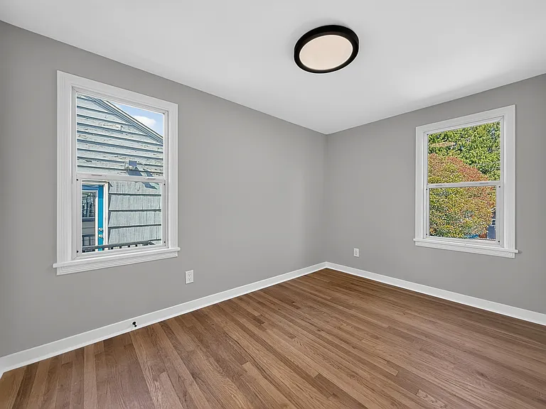 7924 13th Ave SW — Photo 8