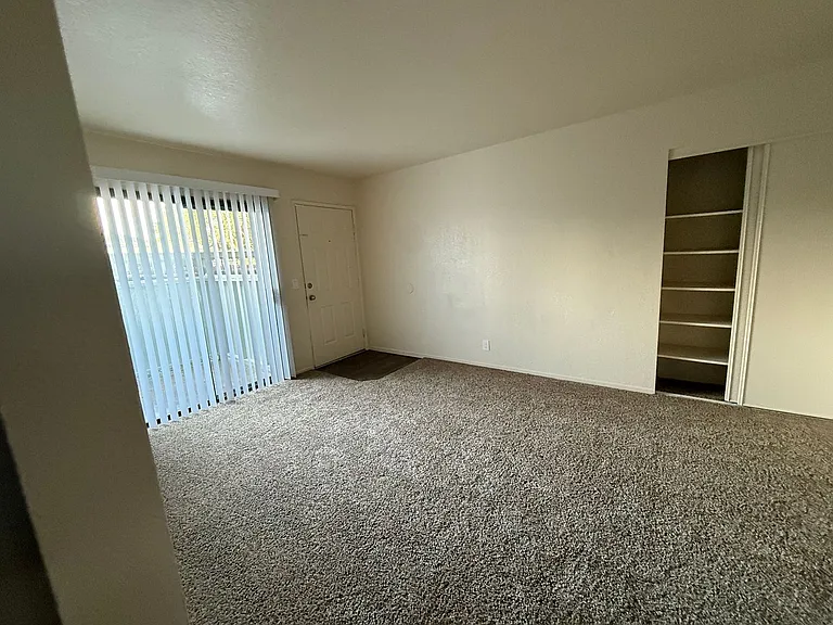 Madison Pines Apartments — Photo 40