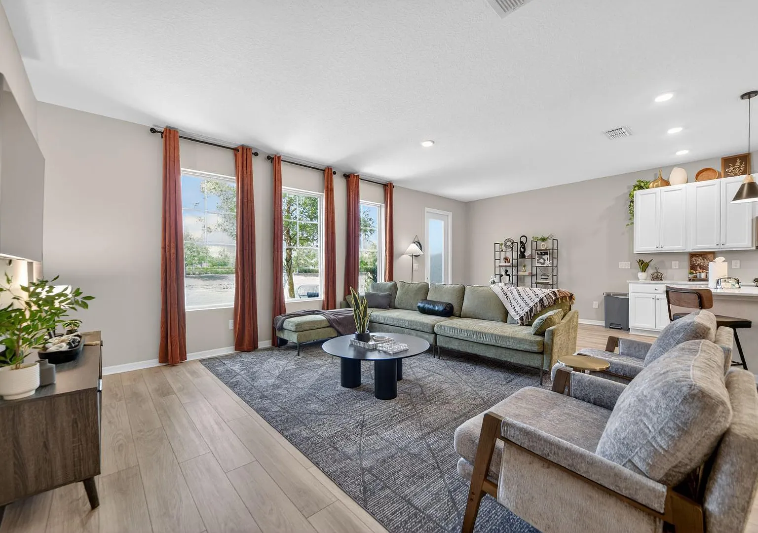 700 Benoi Dr - 700 Benoi Dr — Photo 4