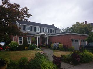 1137 Sunset Ave SW, Seattle, WA 98116